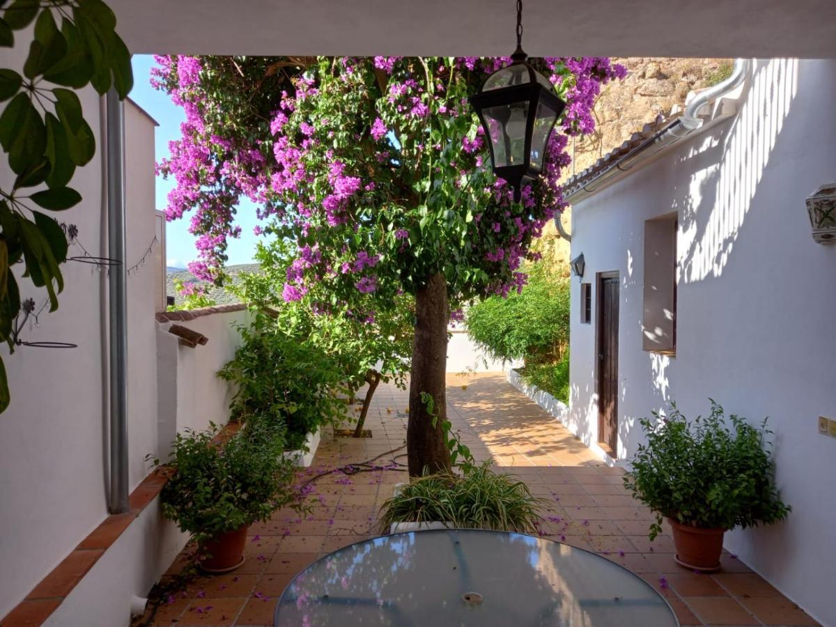 La Villa, Alojamiento Rural Iznájar Exterior foto